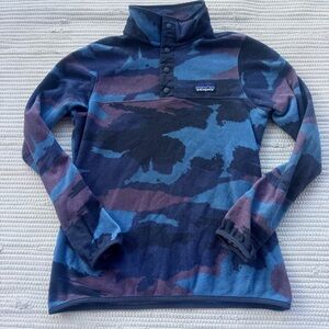 Patagonia Women’s Lightweight Synchilla Snap‑T Fleece Pullover XS – Blue/Purple